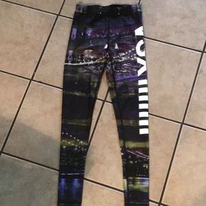 VICTORIA’S SECRET LIMITED EDITION VSX SPORT TIGHT